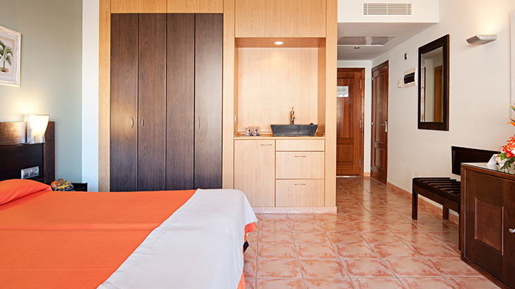 Double Superior Sea View with Terrace 